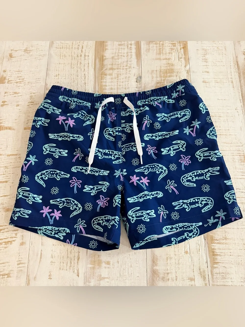 Chubbies Swim Trunk Boys Youth L 14/16 Neon Alligator 5.5” Inseam